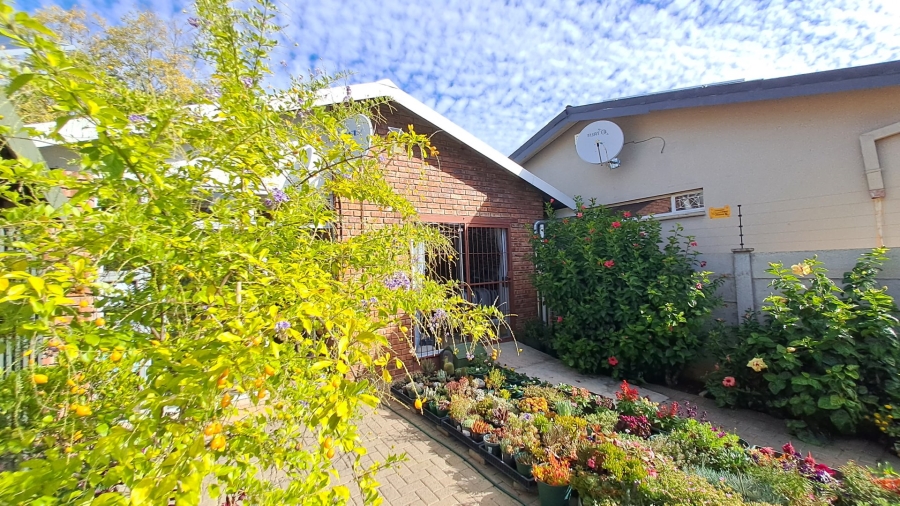 2 Bedroom Property for Sale in Fleurdal Free State